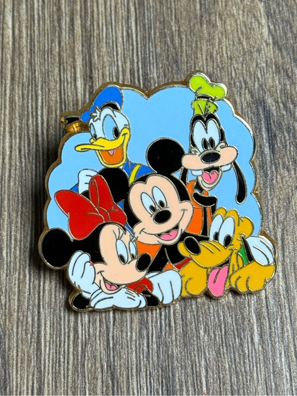 Disney Character Enamel Pin - Multicolor Mickey & Friends - 2008 Collectable